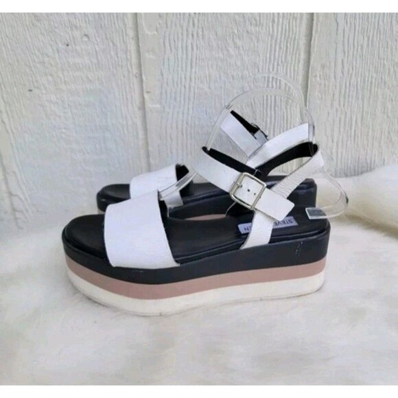 Steve Madden  platform sandals wht/blk/tan wmns sz 8 - Picture 4 of 7